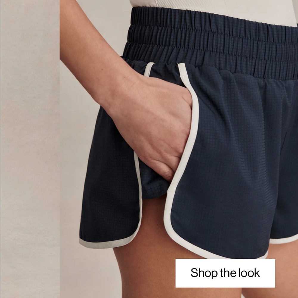 Varley Arlington Running Short 2" Navy Blue Nights NWT - Picture 5 of 9